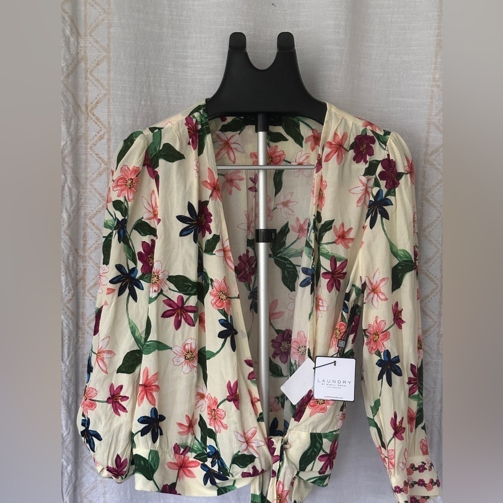 Laundry By Shelli Segal Floral Cropped Top NWT vanilla custard wrap - Picture 5 of 7